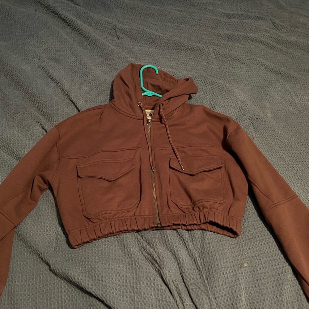 Tj maxx- Ashley vintage charm cropped zip up hoodie